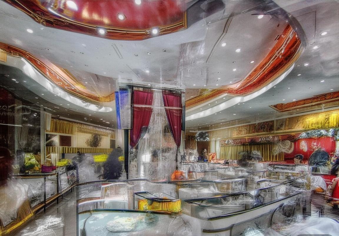 费兰托雷斯：从青训新星到国际足球明星的成长之路